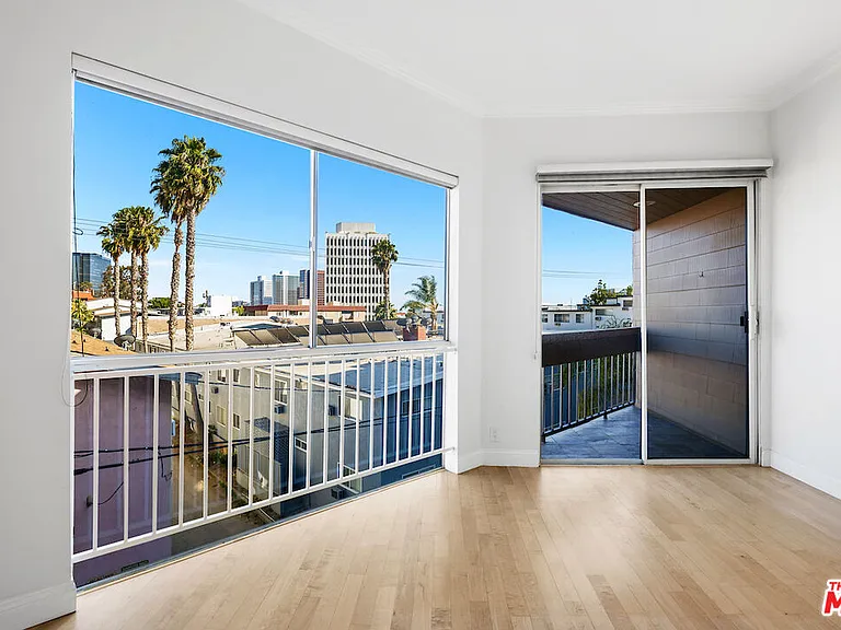 11628 Montana Ave #206 — Photo 28