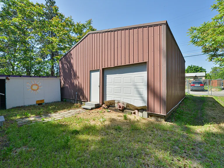 1214 W Providence Ave — Photo 15