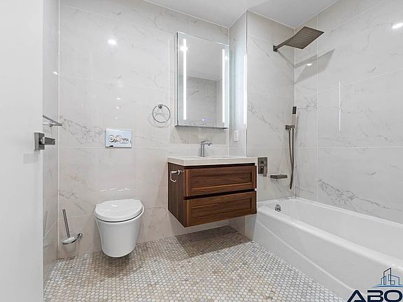 5th image of 21 Meserole St #307