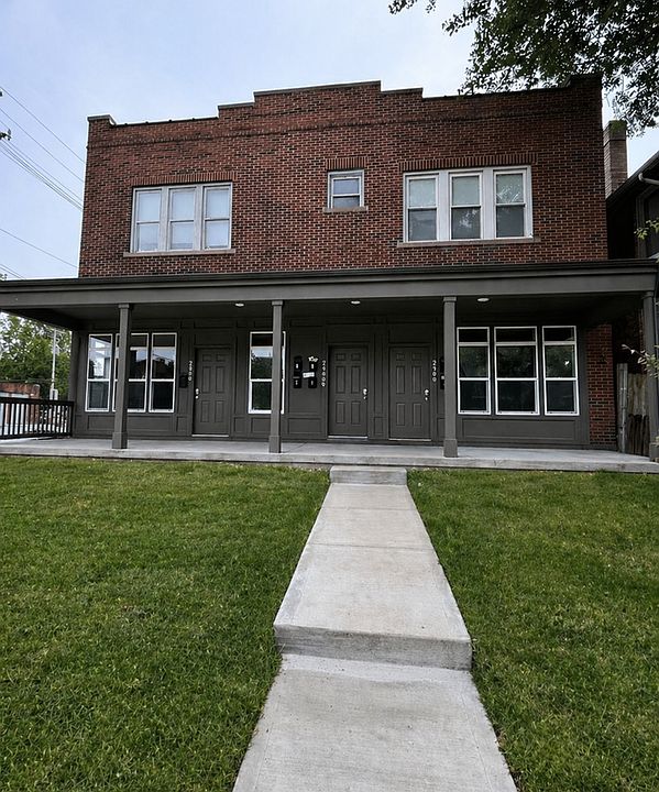 1st image of 2468.5 Summit St #C