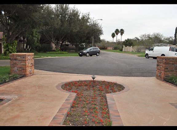 3rd image of 1700 Wisteria Ave