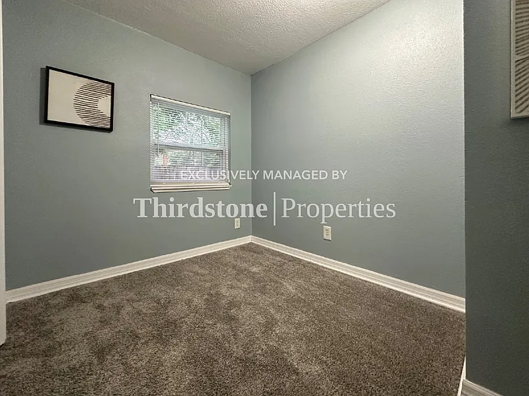 1228 Neva St — Photo 10