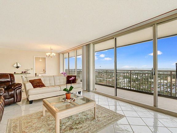 3rd image of 3400 N Ocean Dr APT 1401