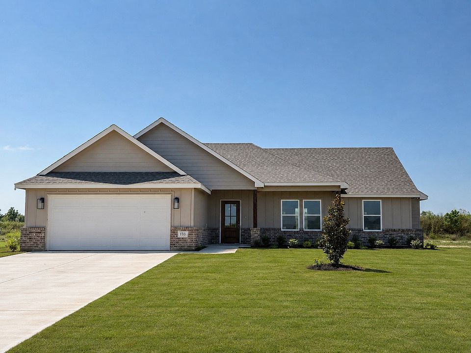 2nd image of 133 Zaragosa Dr
