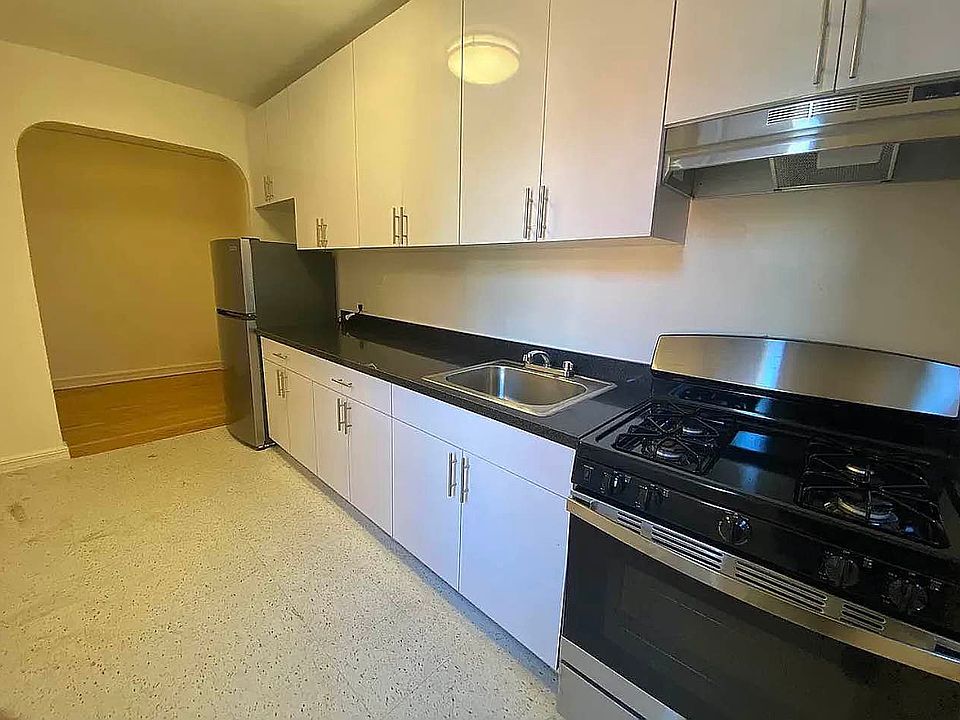 1st image of 8375 118th St APT 4F