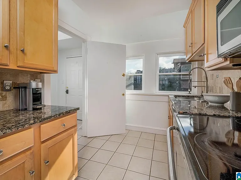 2242 Arlington Ave S #9 — Photo 22