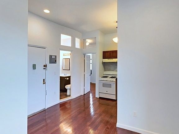 5th image of 64 Putnam Ave #6