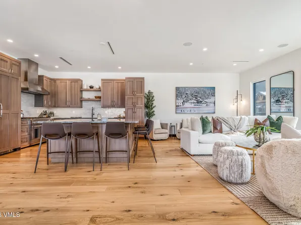 200 Goldfinch Ln #1C, Avon, CO 81620