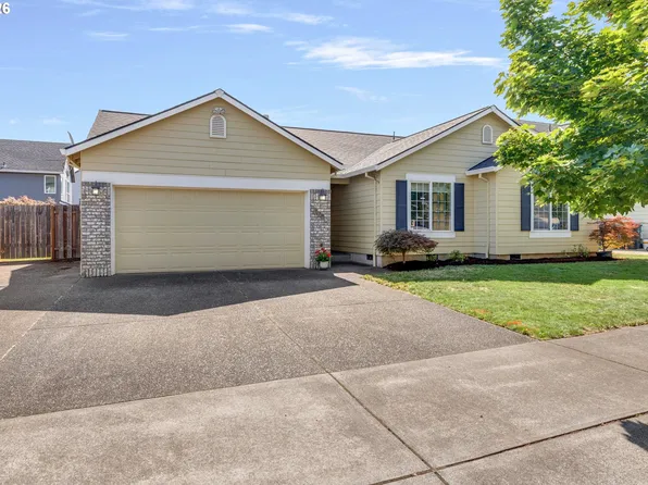 1172 S Sycamore St, Canby, OR 97013