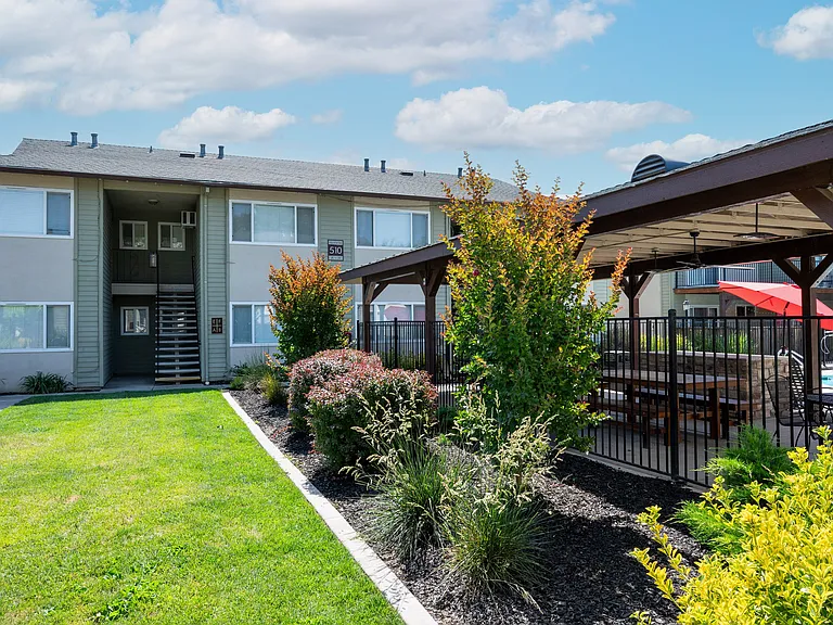 The Villas at Fair Oaks — Photo 15