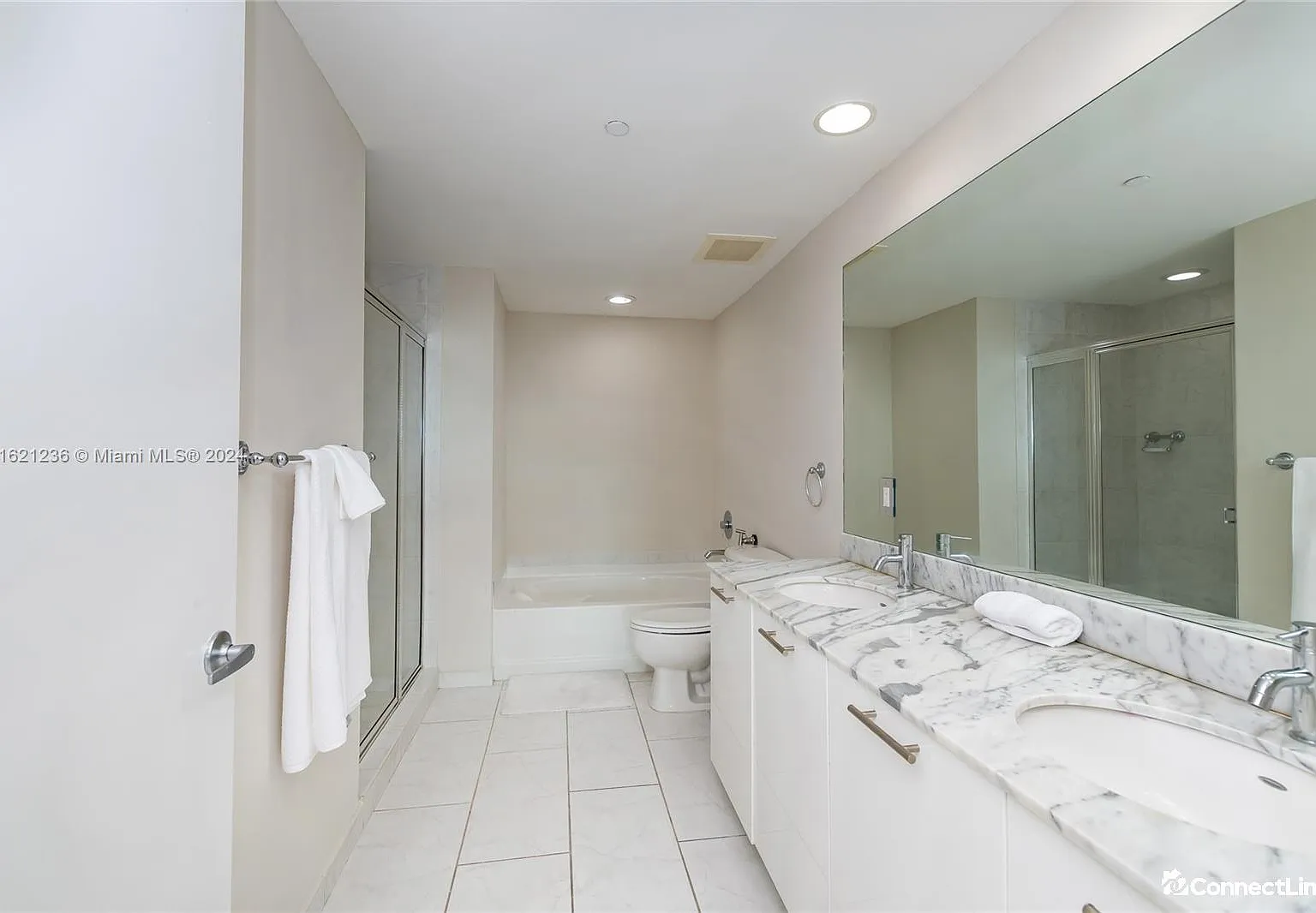 2 bed, 2.0 bath, $5,000 — Photo 3