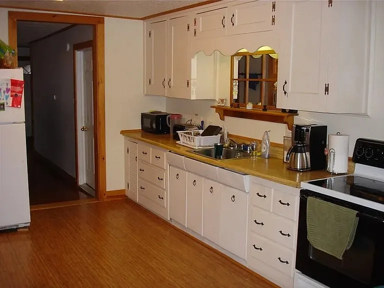 88 E Valentine St #2 — Photo 18