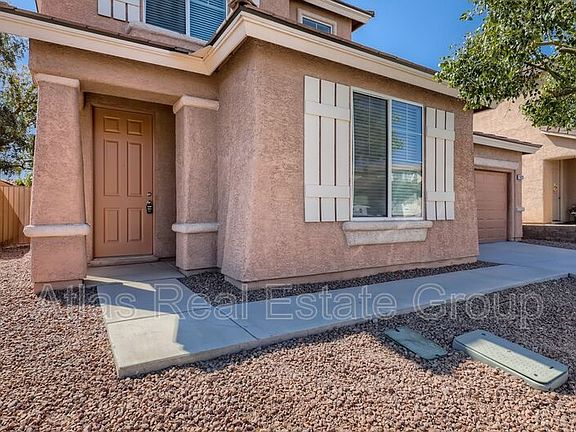4th image of 1021 Roaring River Ave