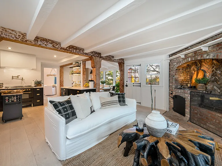 3100 Coldwater Canyon Ave — Photo 39