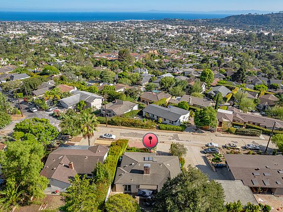 2nd image of 823 Arguello Rd