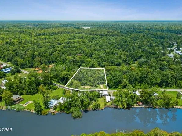 316 Byrd Parker Dr, Wewahitchka, FL 32465
