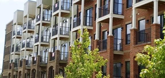 2nd image of 898 Oak St SW Unit 1303
