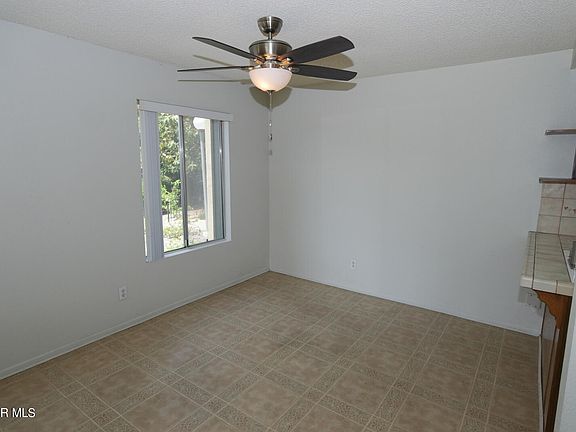 5th image of 248 Oak Leaf Dr #106