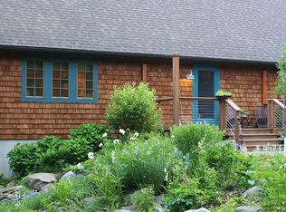 132 Chestnut Hill Rd, Woodstock, NY 12498