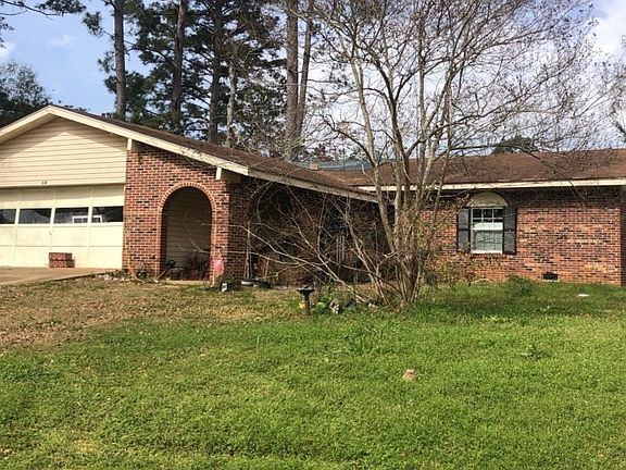 2nd image of 120 Jackson Dr