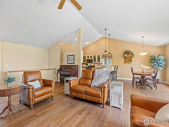 3rd image of 2631 Glendale Dr