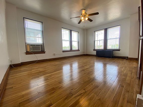 4th image of 4066 Lindell Blvd #1B-710