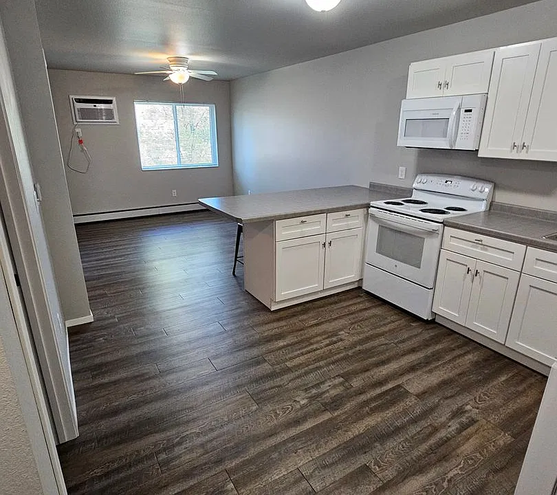 Plaza View Apartments