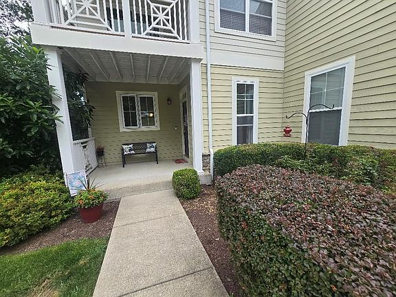 5th image of 126 Long Dr
