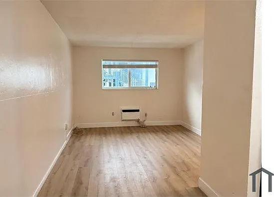 690 NE 133rd St #7 — Photo 22