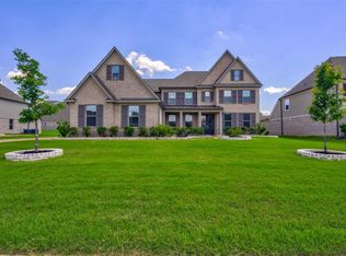 475 Tender Oaks Ln E, Collierville, TN 38017