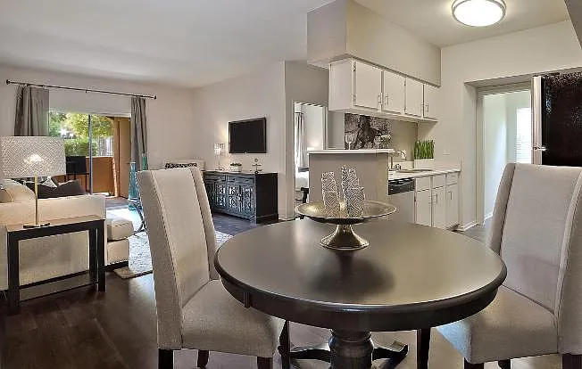 Jovanna Villas — Photo 5