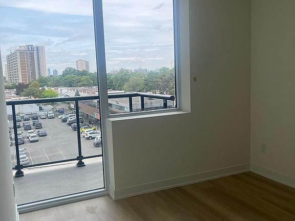 5th image of 2825 Jane St #502