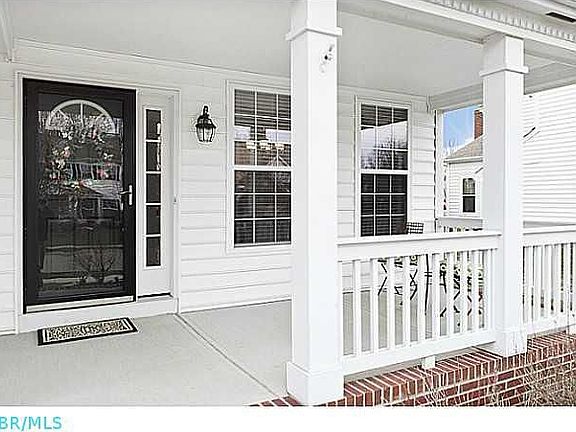 3rd image of 5893 Cali Glen Ln