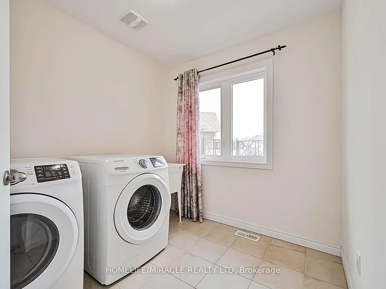 23 Pinot Cres #UPPER — Photo 42