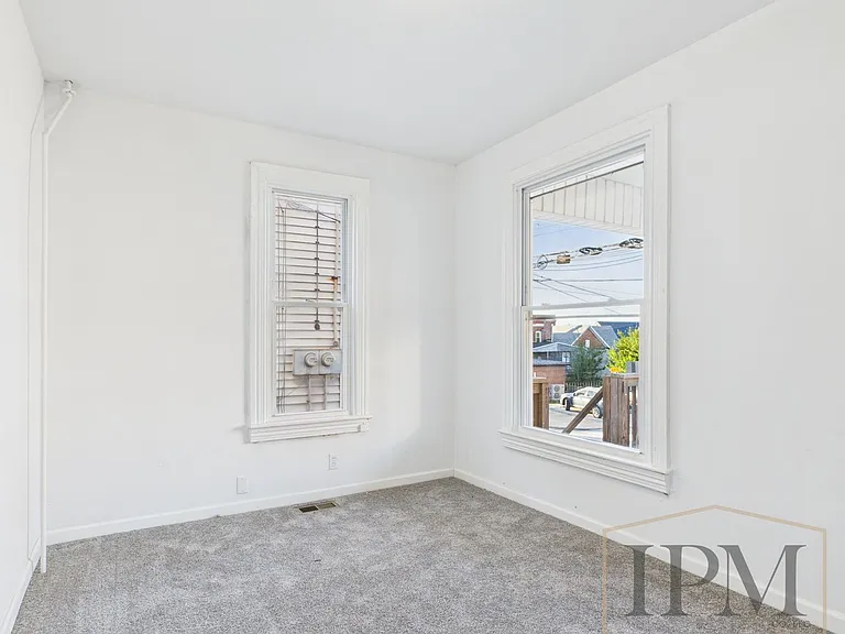 26 S Pine St — Photo 6