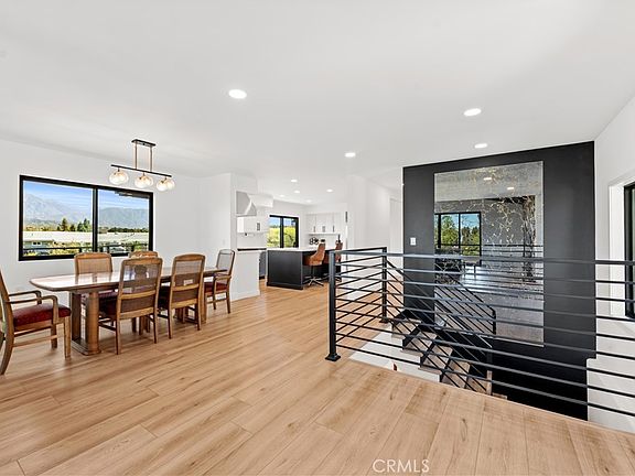 4th image of 1909 Canyon Rd