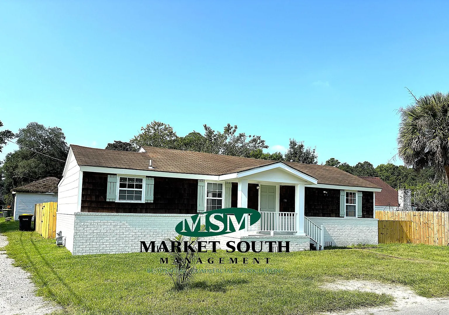 Eastside Bungalow- Convenient to Downtown and Truman Parkway — Photo 1