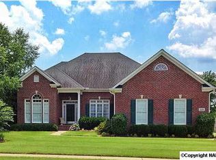 128 Redcliffe Dr, Huntsville, AL 35806
