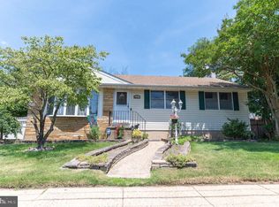 15 W 2nd St, Burlington, NJ 08016