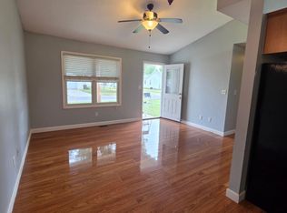 811 9th St, Pawnee, IL 62558