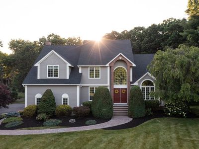 11 Olde Coach Rd, North Reading, MA, 01864