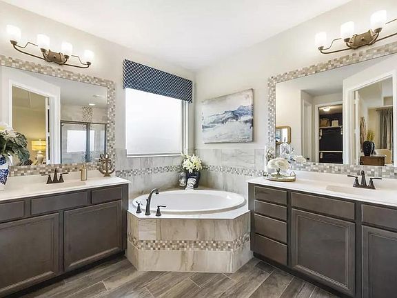 4th image of 5808 Valley Spruce Dr