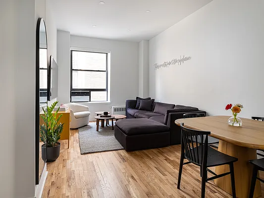 Rented by Compass | media 13