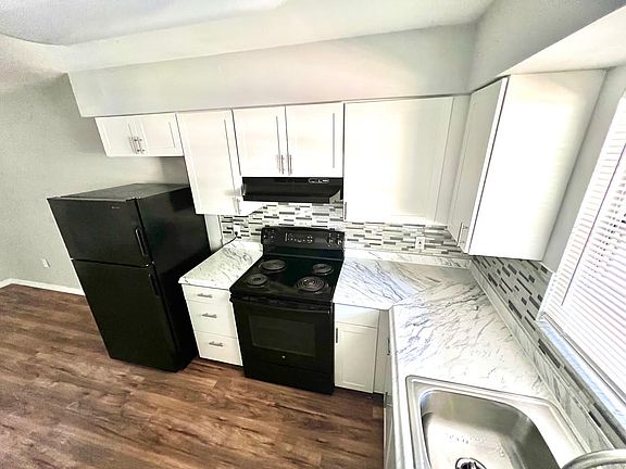 3rd image of 3601 30th Ave N #7