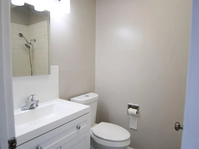 3271 Alma St — Photo 39