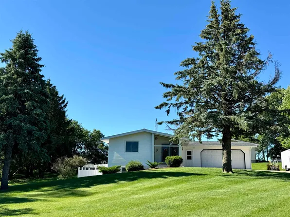 100 Carnak Clun St, Shullsburg, WI 53586