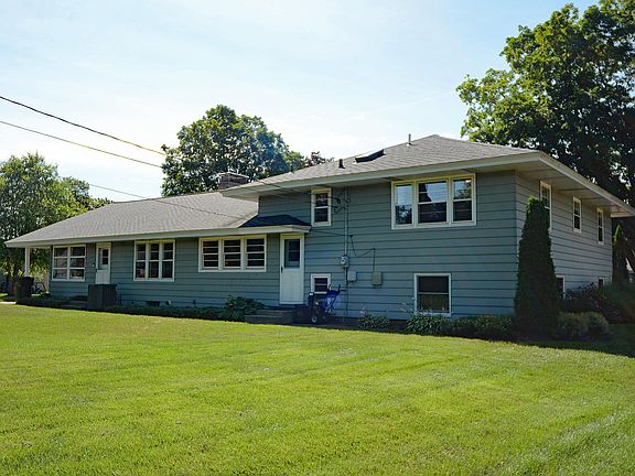 4th image of 329 Wildwood Dr