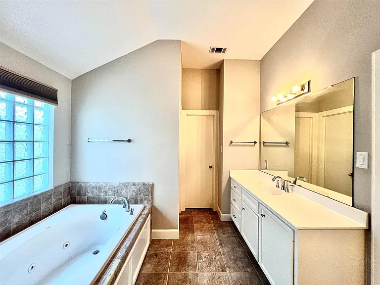 3731 Main Poplar Dr — Photo 21
