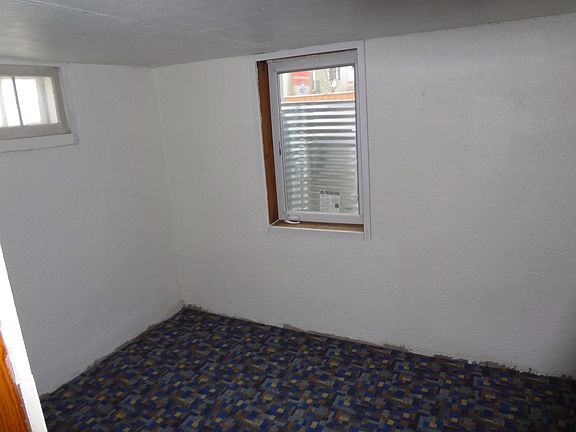 5th image of 1220 1st Ave W