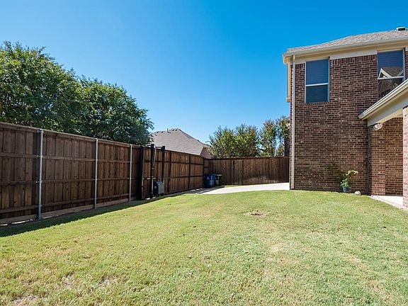 4th image of 2371 Jaguar Dr